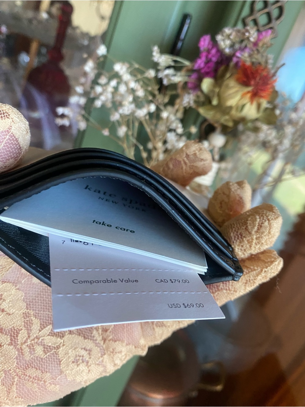 kate spade Two-Tone Black and Beige Card Slot Holder - Picture 6 of 6